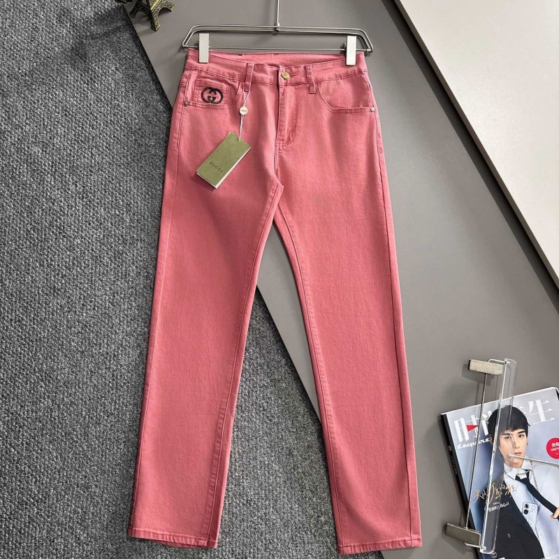 G*u*i pants